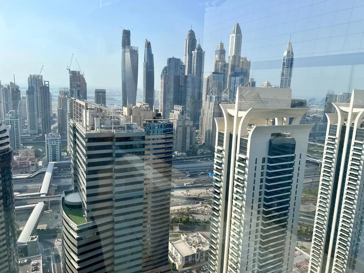 Apartment Cosmos Living Spacious With Balcony Gcv1 Dubai