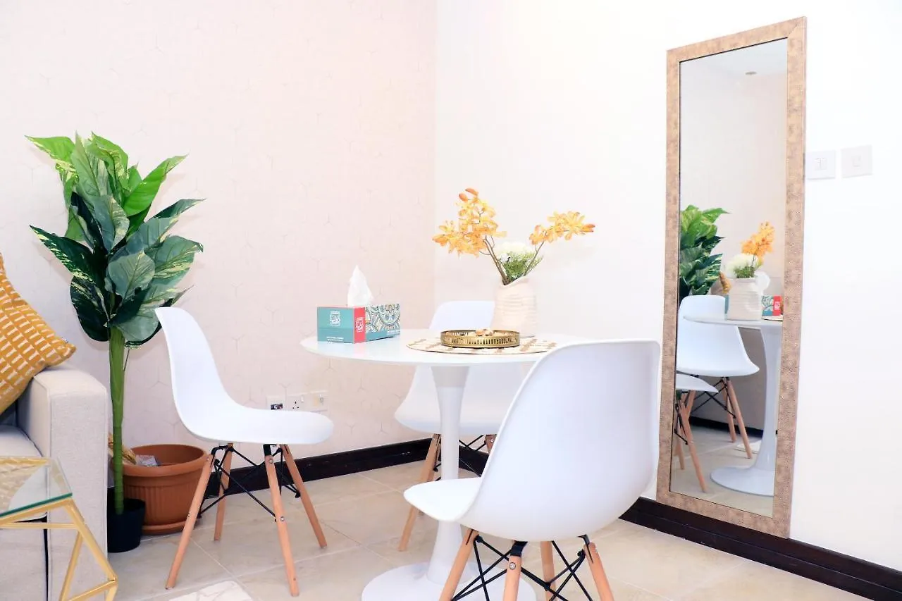 Cosmos Living Spacious With Balcony Gcv1 Dubai Apartment