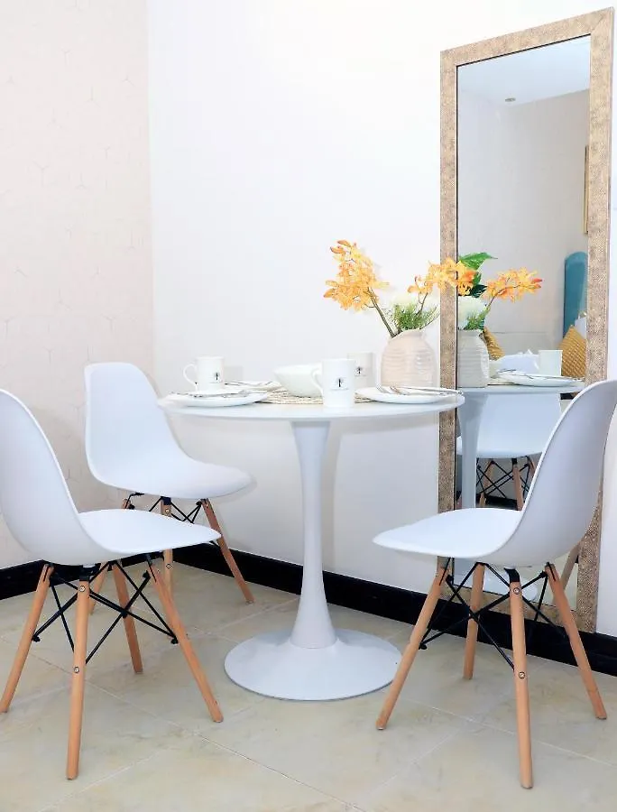Cosmos Living Spacious With Balcony Gcv1 Dubaj